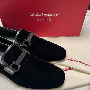 Brand New Salvatore Ferragamo Luxurious
Men's Velvet Loafers Size 10.5